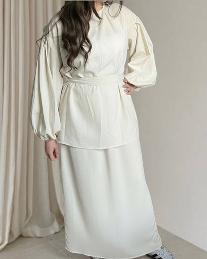 Ensemble blouse manches bouffantes et sa jupe